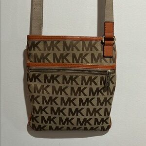 Michael Kors Crossbody Bag